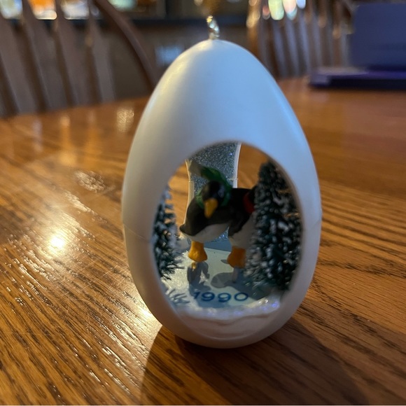 Bundle of 15 vintage Hallmark Keepsake ornaments. - Picture 7 of 11